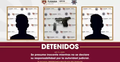 Aseguran arma de fuego a menor en secundaria de la colonia Campestre Mur�a