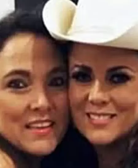 Edith M�rquez, Lily M�rquez