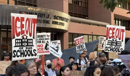 Exigen alto a operativos del ICE cerca de escuelas de San Diego