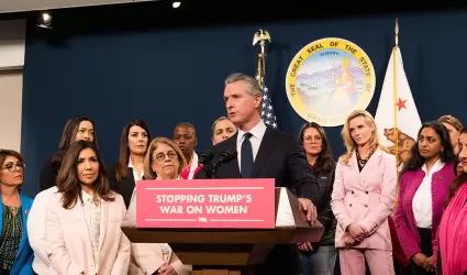 Newsom destina 90 mdd a Planned Parenthood tras recorte federal