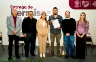 Impulsa Gobierno de Claudia Agat�n certeza jur�dica de comerciantes locales con entrega de permisos de alcoholes
