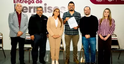 Certeza jur�dica de comerciantes locales con entrega de permisos de alcoholes