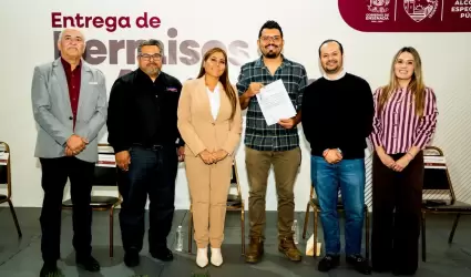 Certeza jur�dica de comerciantes locales con entrega de permisos de alcoholes