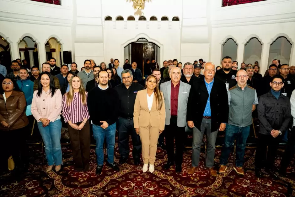 Certeza jur�dica de comerciantes locales con entrega de permisos de alcoholes