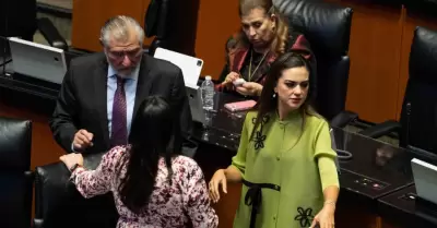 Ad�n Augusto L�pez y Andrea Ch�vez