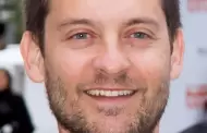 Tobey Maguire reaparece con una modelo 30 a�os menor que �l