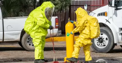 Curso de materiales qu�micos peligrosos y primera respuesta a nivel operativo