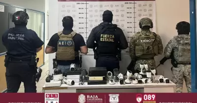 Retiro de c�maras irregulares en Tecate