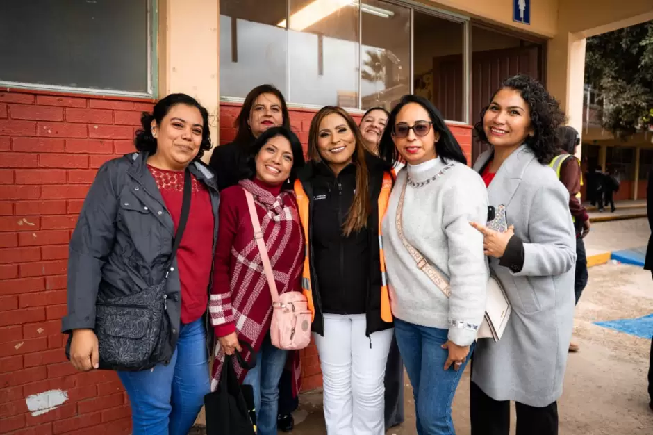 M�dulo de sanitarios en secundaria No. 9 Mariano S�nchez