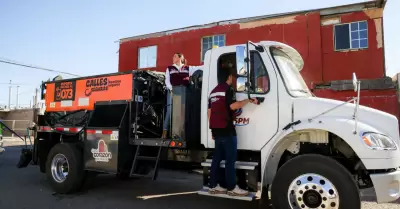 Programa "Calles Seguras, Familias Seguras" con nueva maquinaria de bacheo
