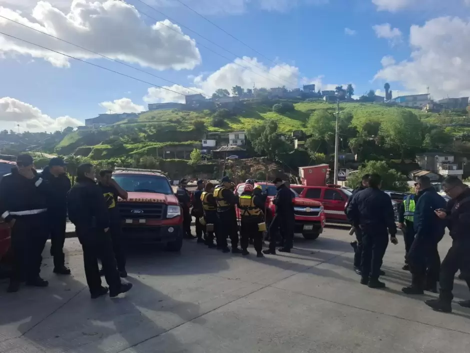 Tras localizar cuerpo arrastrado por la corriente en Tijuana, vecinos denuncian que arroyo en El Tecolote se desborda con cada lluvia