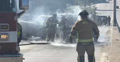 Veh�culo incendiado en Playas de Tijuana