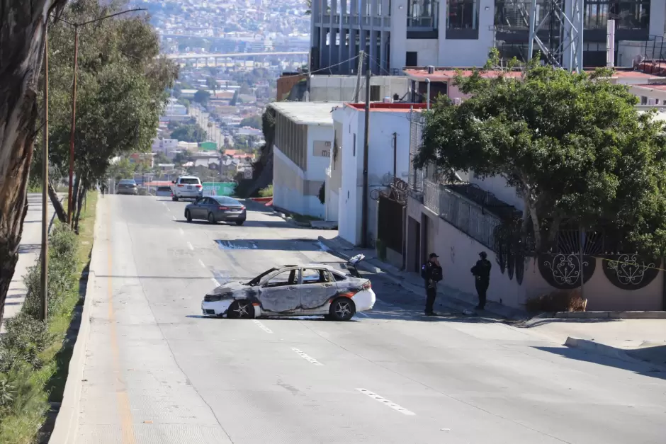 Escalada de violencia en Baja California tras muerte del "Mencho"