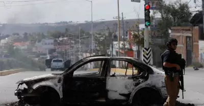 Autos quemados en algunos accesos del municipio de San Juan de los Lagos, Jalisc