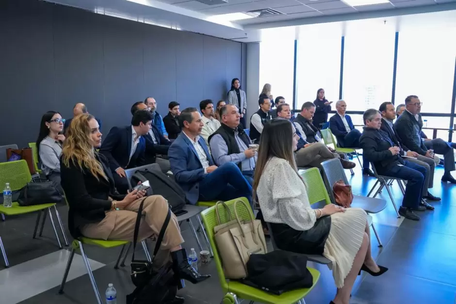 Panel "Panorama industrial nacional 2025 y visi�n Tijuana 2026"