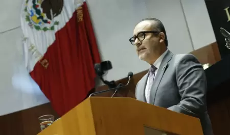 Max Garc�a, Senador por Baja California