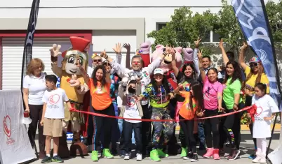 Banderazo oficial al Medio Marat�n 2026