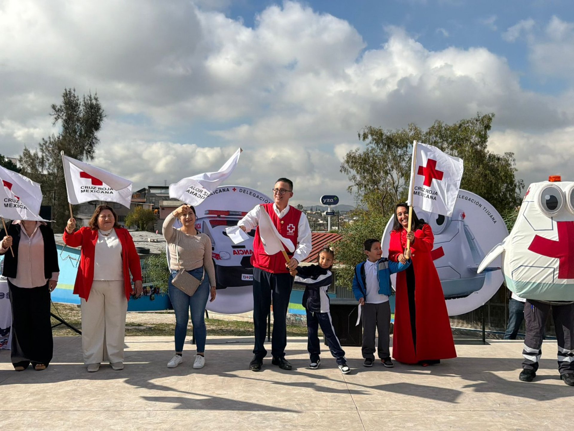 Dan banderazo de arranque de la Colecta Escolar 2026 de la Cruz Roja ...