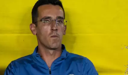 Andr� Jardine se queda sin Paulo Victor