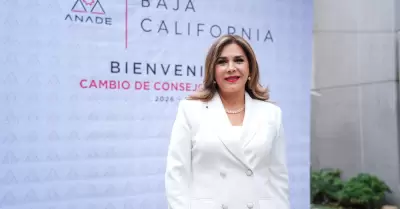 Rinde protesta Mar�a Luisa Ayala como presidenta de ANADE