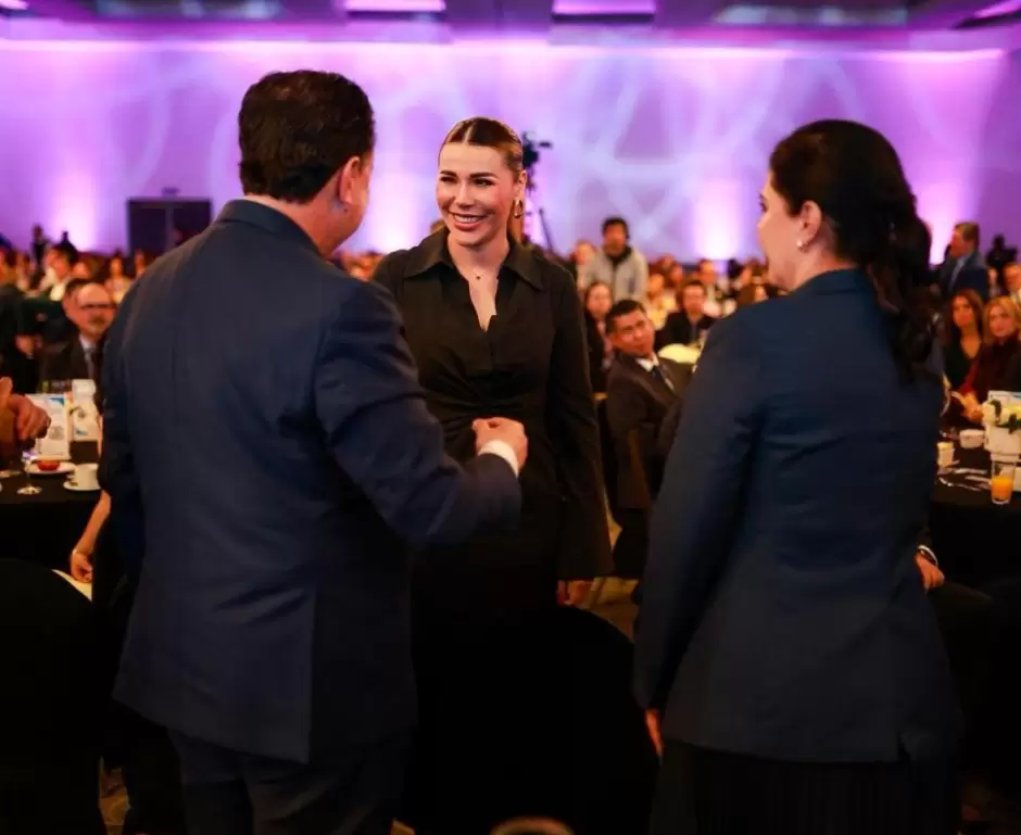 Anuncia gobernadora Marina del Pilar nuevos est�mulos fiscales para microempresas en toma de compromiso de COPARMEX Tijuana