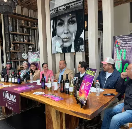 Presentan calendario de "Vi�adas 2026"