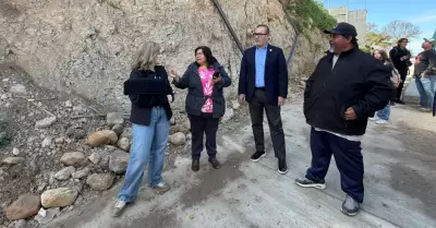 Recorrido por viviendas afectadas por la construcci�n del viaducto