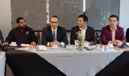 Reuni�n del grupo Empresarios Unidos por Tijuana