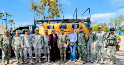Gobierno de Ensenada y Sedena benefician a estudiantes ensenadenses