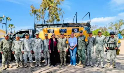 Gobierno de Ensenada y Sedena benefician a estudiantes ensenadenses
