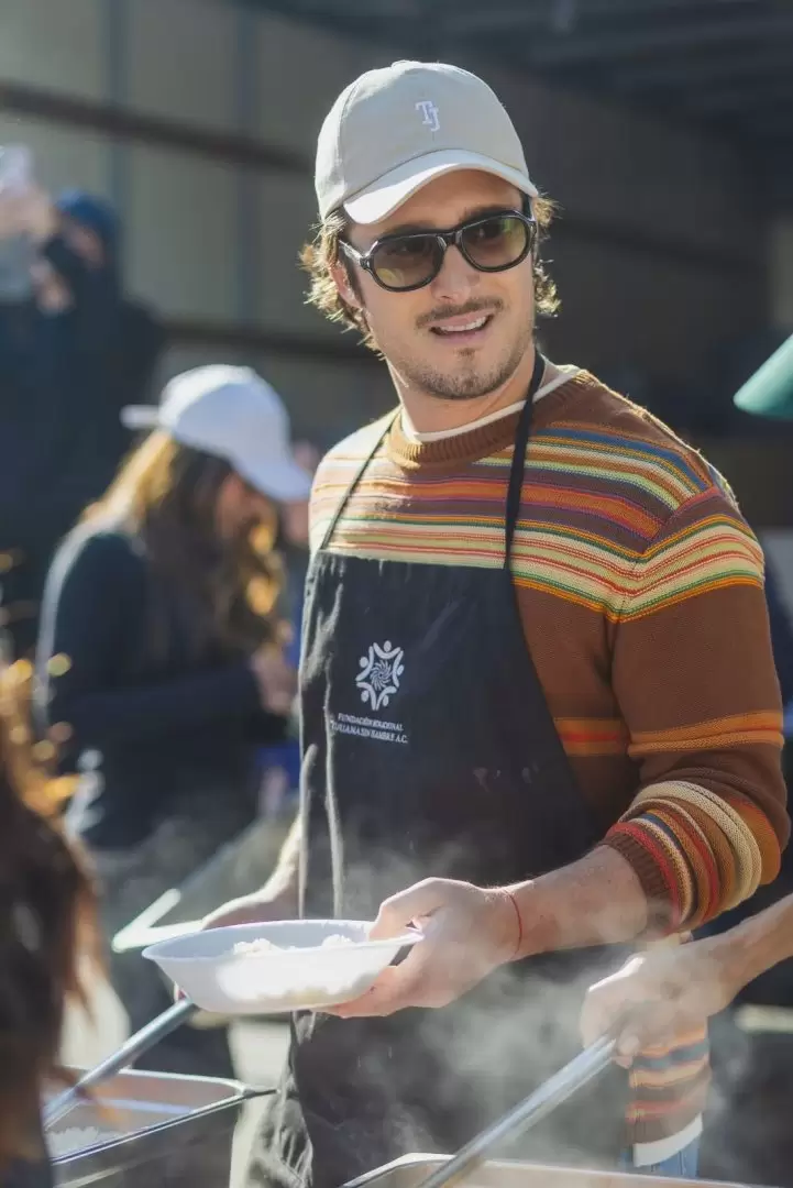 Visita actor Diego Boneta Fundaci�n Tijuana Sin Hambre en Tijuana