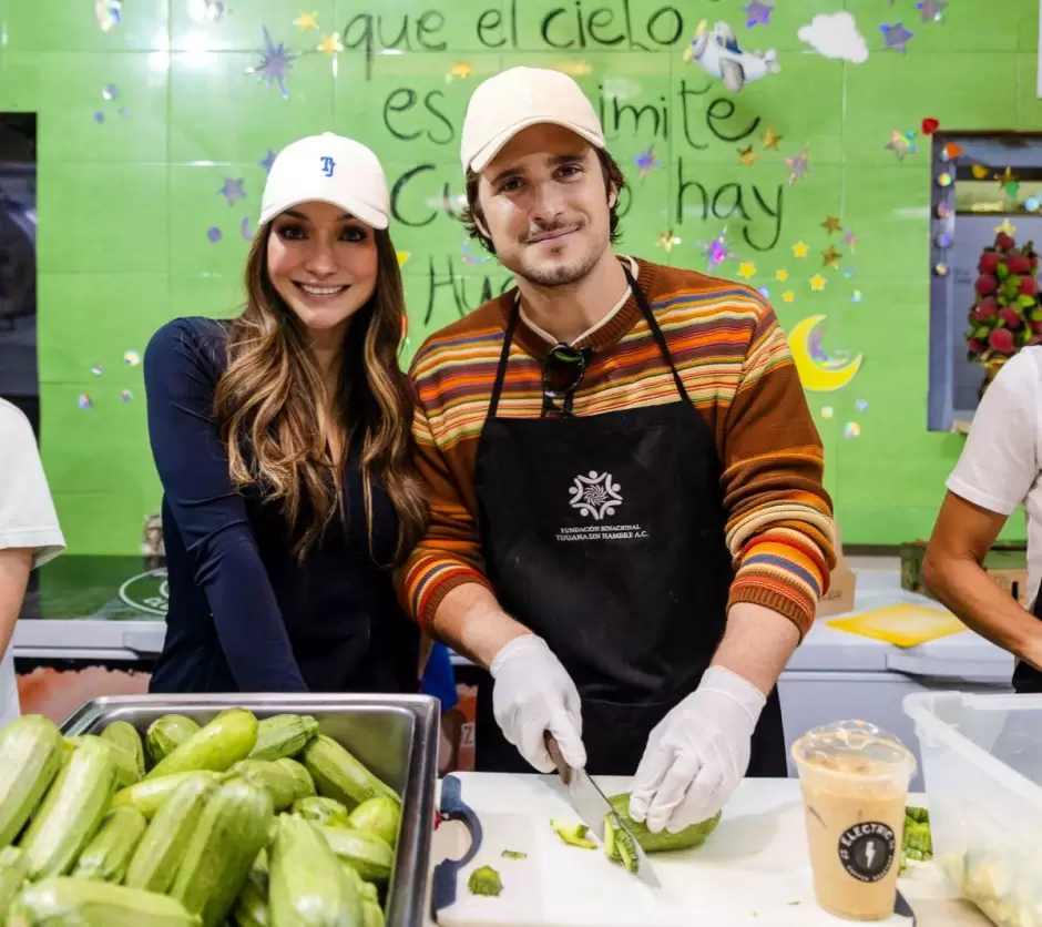 Visita actor Diego Boneta Fundaci�n Tijuana Sin Hambre en Tijuana