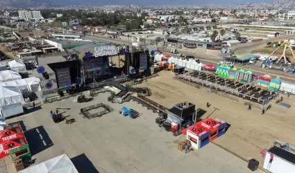 Sitio de taxis en la zona de festejos del Gran Carnaval de Ensenada