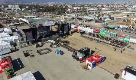 Sitio de taxis en la zona de festejos del Gran Carnaval de Ensenada