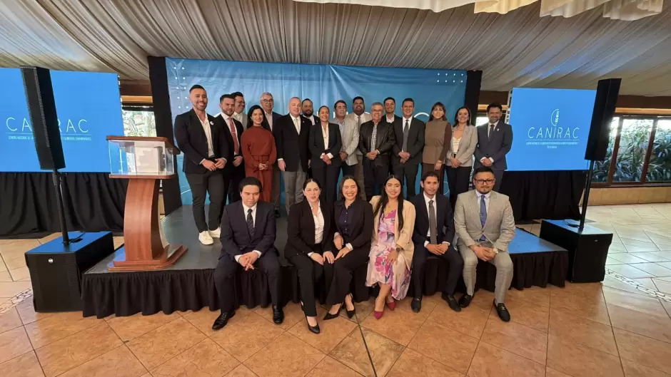 VIDEO: Nueva Presidenta de la Canirac Tijuana va por regulaci�n al ambulantaje y "piso parejo"