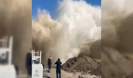 Controlan fuga en acueducto sobre el bulevar 2000