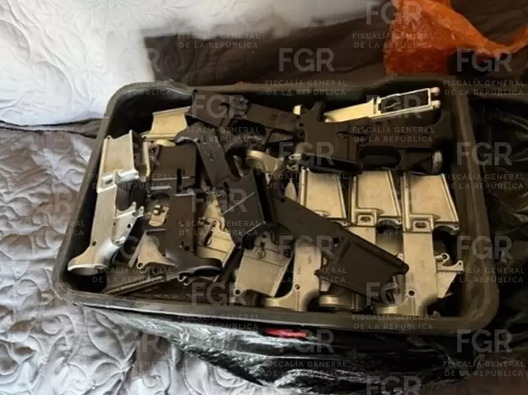 Vinculan a proceso a dos hombres detenidos con armas y droga en Mexicali