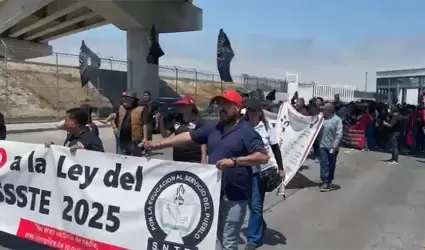 Manifestaci�n por la Ley del Issste releja