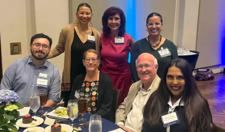 Nallely Gecik y Alejandro Gendrop fueron seleccionados para recibir una beca con