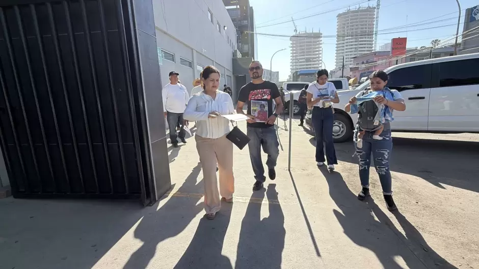 Desaparece menor de 15 a�os en Lomas Verdes; exigen activaci�n de Alerta �mber