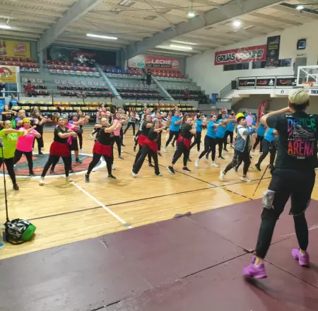 Marat�n de Baile por la Paz