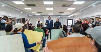 Alcalde de Tijuana acuerda con vecinos de Santa Fe acciones para mejorar movilid