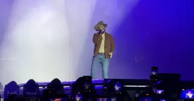 Con concierto gratuito de Car�n Le�n arranc� en Tijuana el Circuito Nacional de