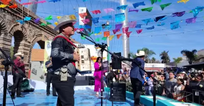 Homenaje a la agrupaci�n Los Incomparables de Tijuana