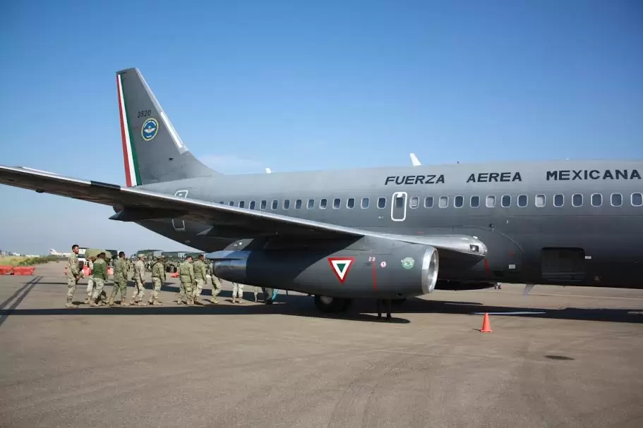 Arriban 200 efectivos v�a a�rea y 100 v�a terrestres del Ej�rcito Mexicano, en el Estado de Baja California