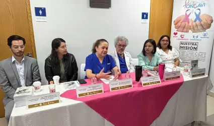 Presenta Pro Oncavi el libro "Vivir y contarla", escrito por mujeres sobrevivien