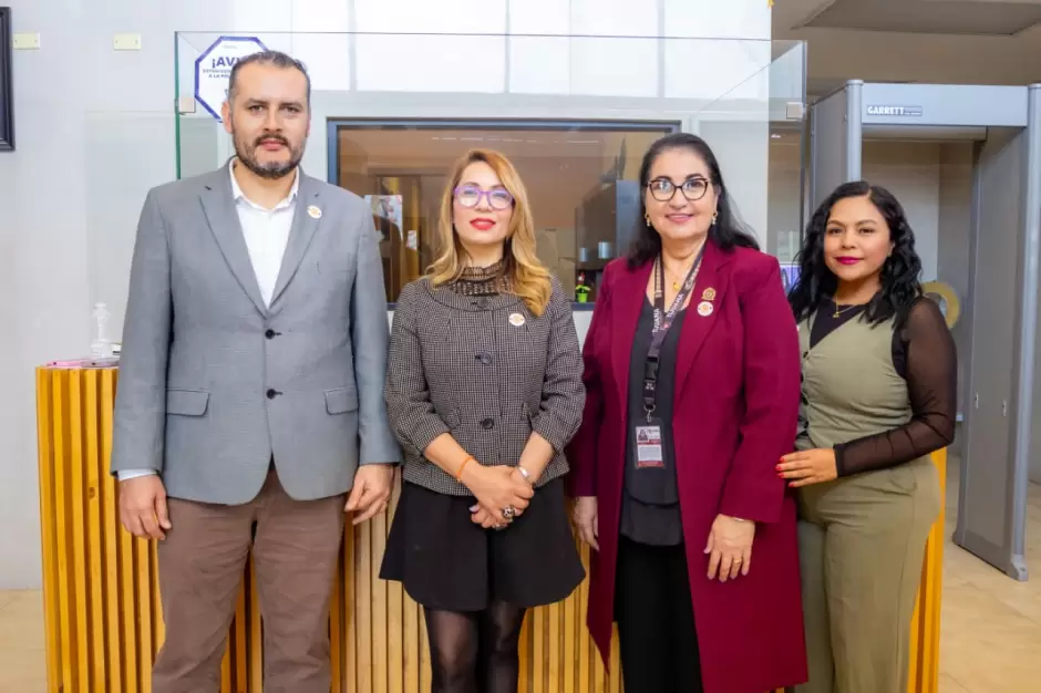 Consolida CEJUM lazos de colaboraci�n con INSAMA en favor de las mujeres