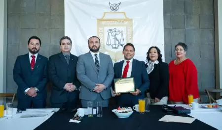 Sesi�n ordinaria "Retos actuales del juicio especial hipotecario en Baja Califor