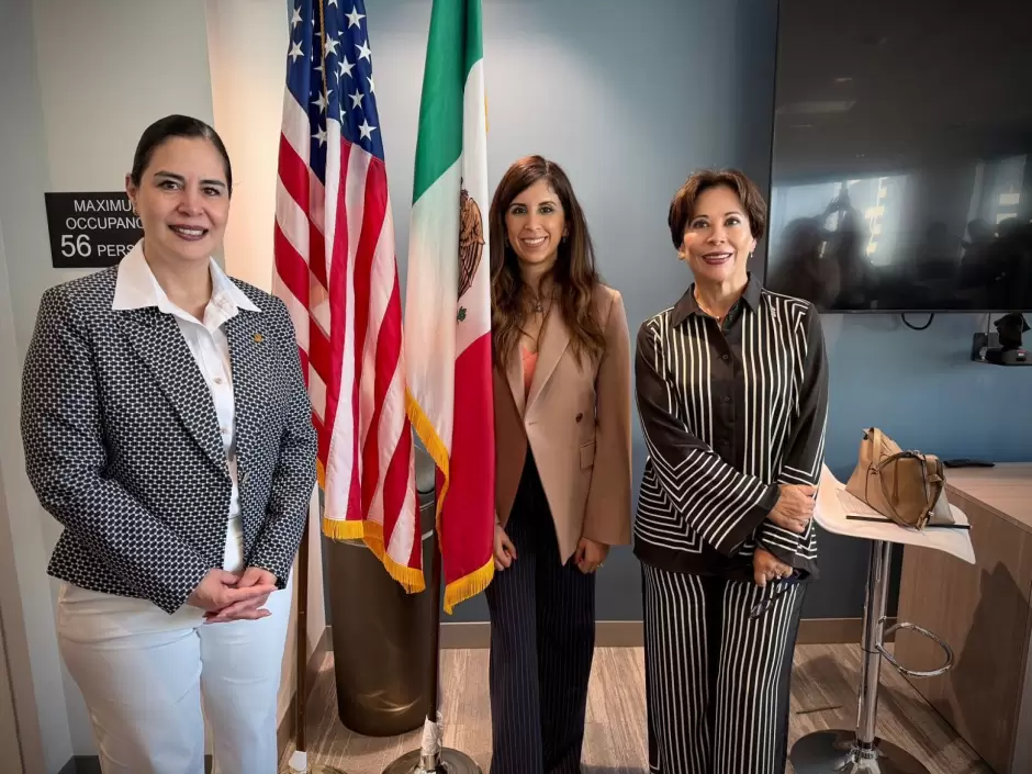 Presentan en San Diego la Red Transfronteriza de Mujeres de Negocios