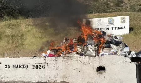 Incineran casi 5 toneladas de droga en Baja California
